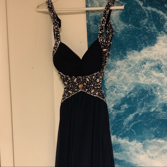 PROM DRESS - Picture 1 of 5
